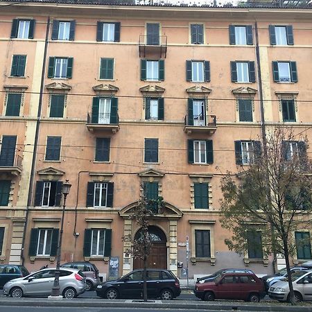 Colosseo Holiday House Рим Екстер'єр фото